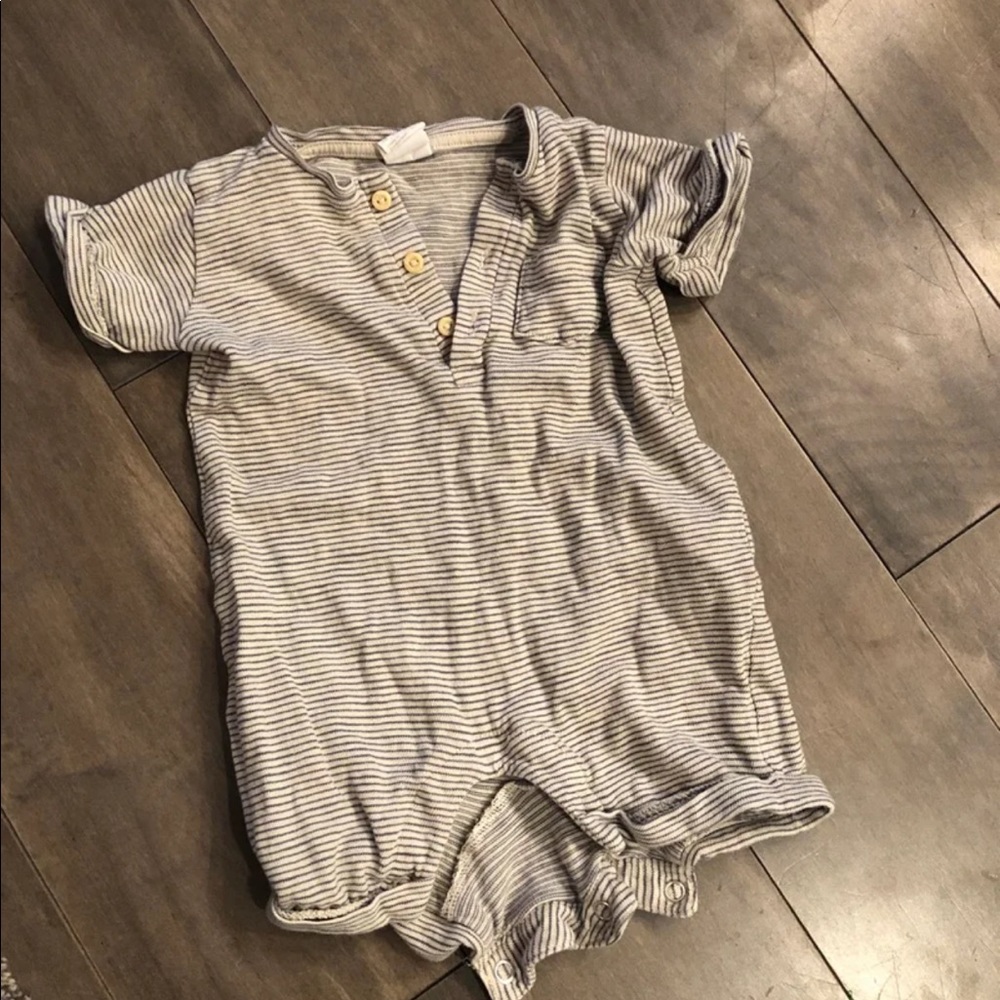H&M baby romper 6months